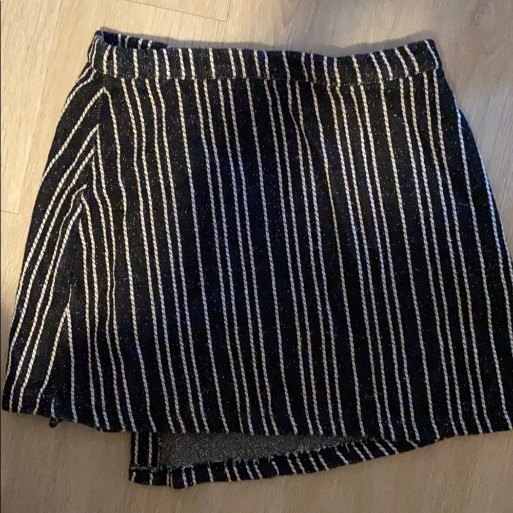 Urban Outfitters Skirt - Picture 3 of 4